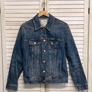 Old Navy Women’s Denim Jacket Size M PRICE FIRM